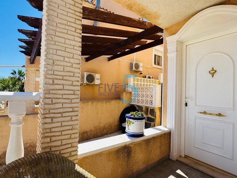 Villa for Sale in Alicante, Valencia 23