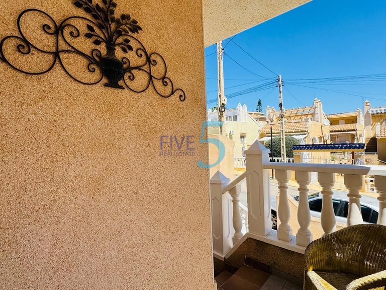 Villa for Sale in Alicante, Valencia 24