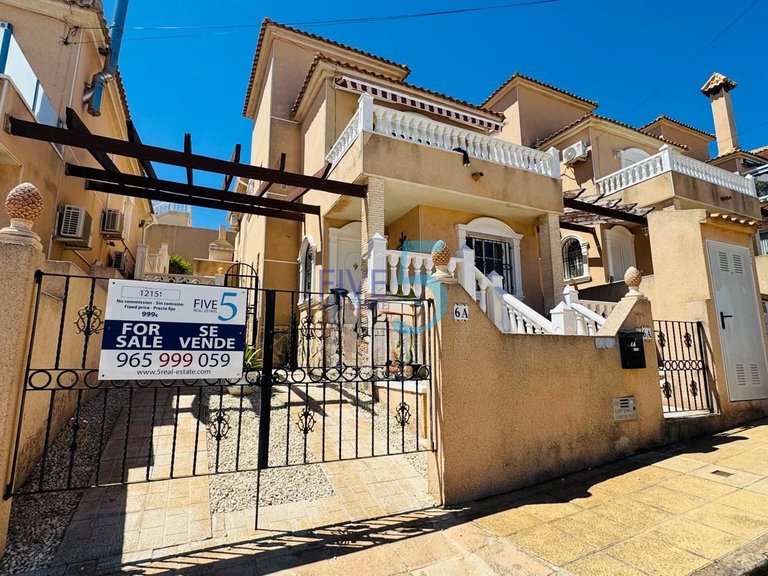 Villa for Sale in Alicante, Valencia 31