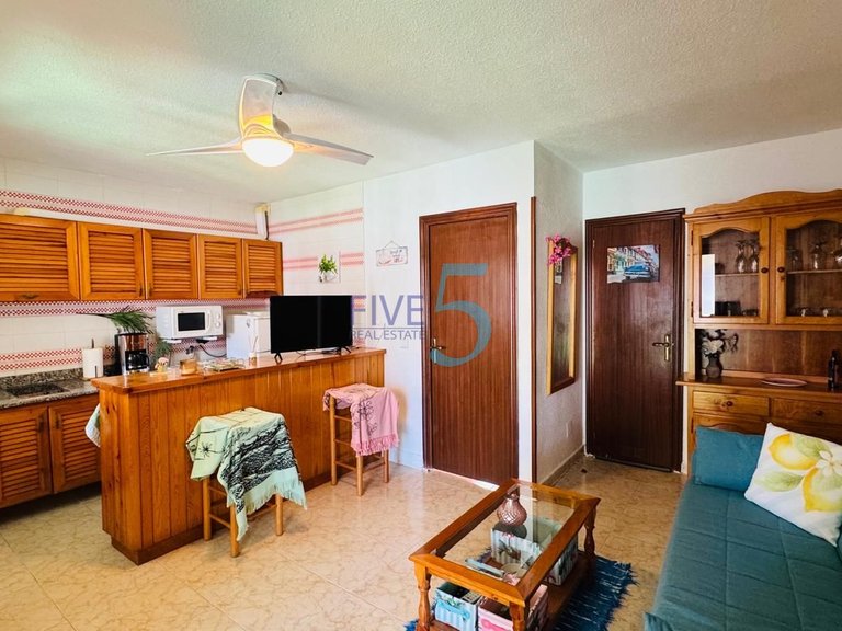 Apartment for Sale in Alicante, Valencia 4