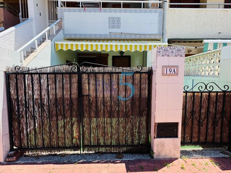 Apartment for Sale in Alicante, Valencia 1