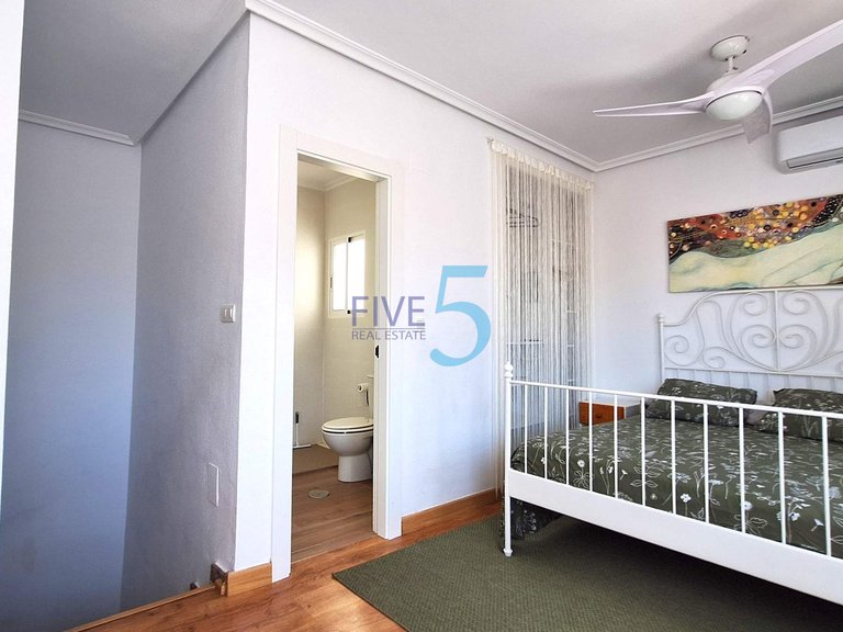 Villa for Sale in Alicante, Valencia 29