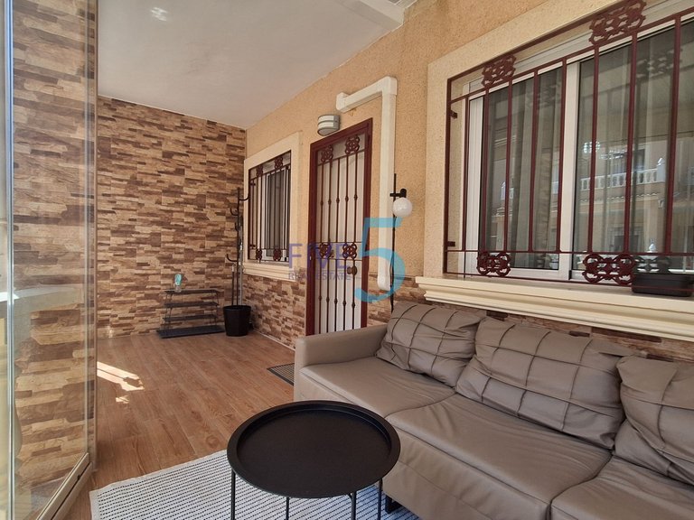 Villa for Sale in Alicante, Valencia 6