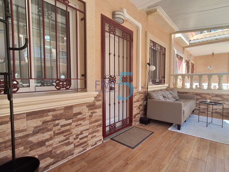 Villa for Sale in Alicante, Valencia 8