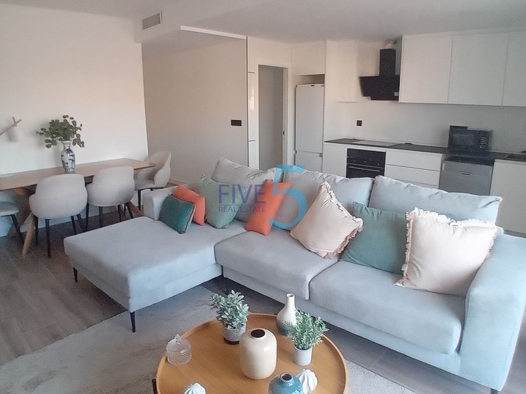 Apartment for Sale in Alicante, Valencia 2