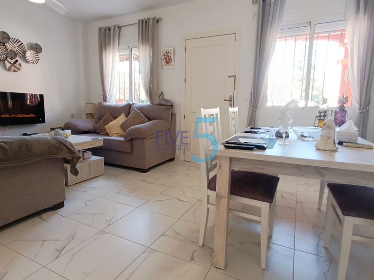Villa for Sale in Alicante, Valencia 13