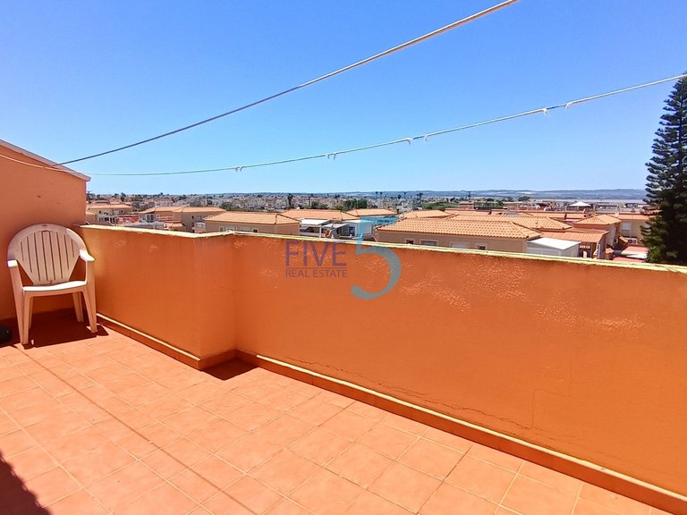 Villa for Sale in Alicante, Valencia 26