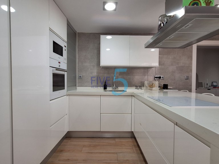 Apartment for Sale in Alicante, Valencia 25