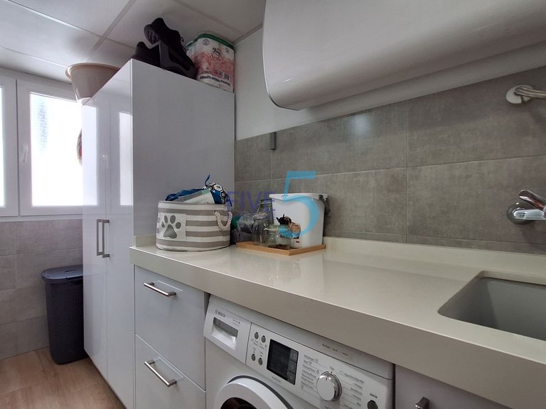 Apartment for Sale in Alicante, Valencia 28