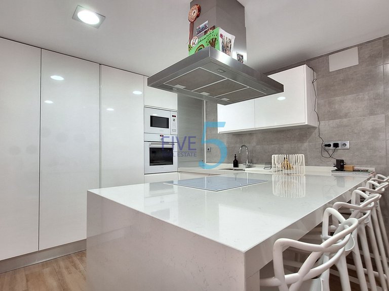 Apartment for Sale in Alicante, Valencia 24