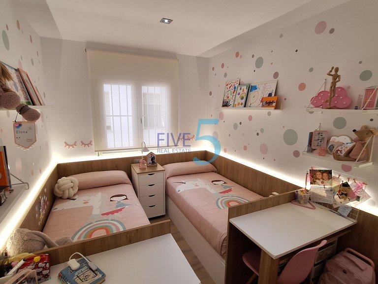 Apartment for Sale in Alicante, Valencia 20
