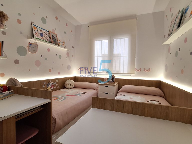 Apartment for Sale in Alicante, Valencia 21