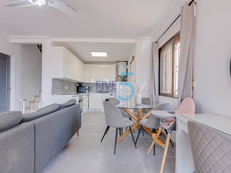 Villa for Sale in Alicante, Valencia 4