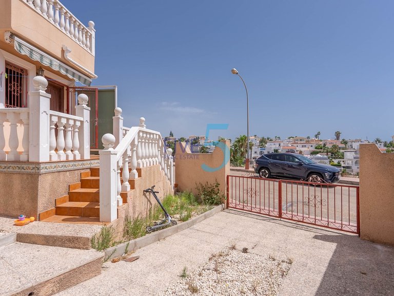 Villa for Sale in Alicante, Valencia 21