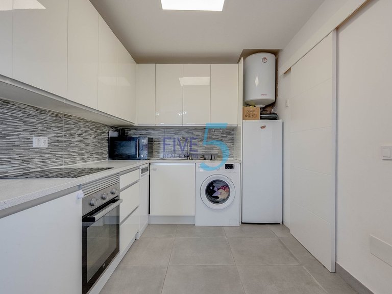 Villa for Sale in Alicante, Valencia 7
