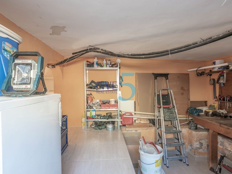 Villa for Sale in Alicante, Valencia 37