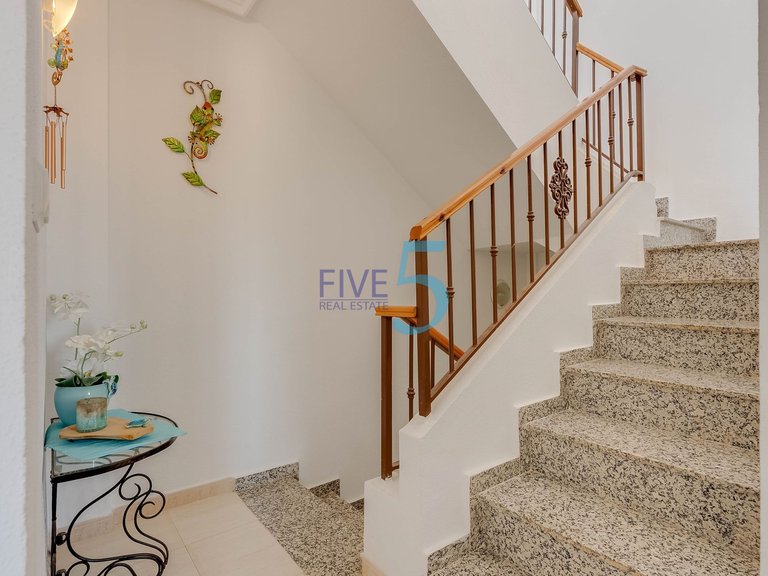 Villa for Sale in Alicante, Valencia 26