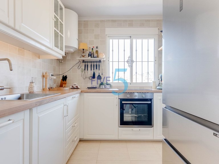 Villa for Sale in Alicante, Valencia 16