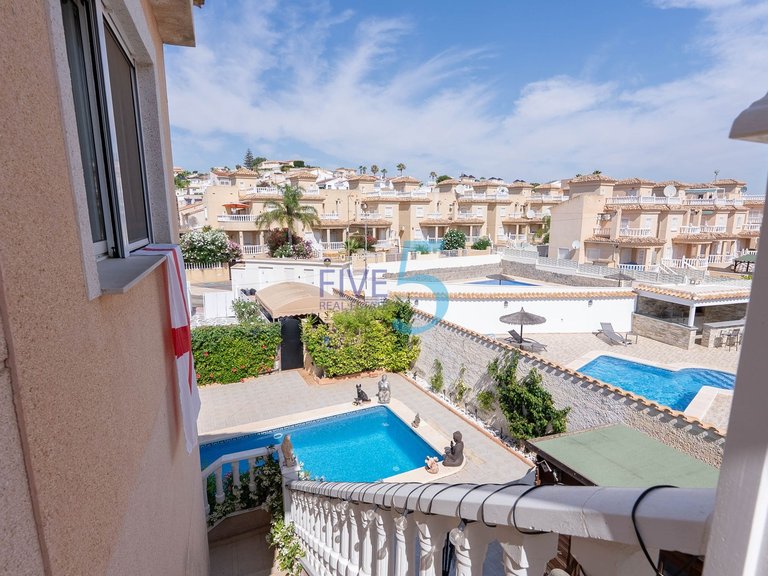 Villa for Sale in Alicante, Valencia 22