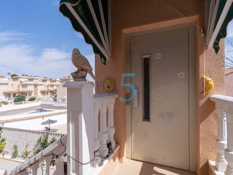 Villa for Sale in Alicante, Valencia 21