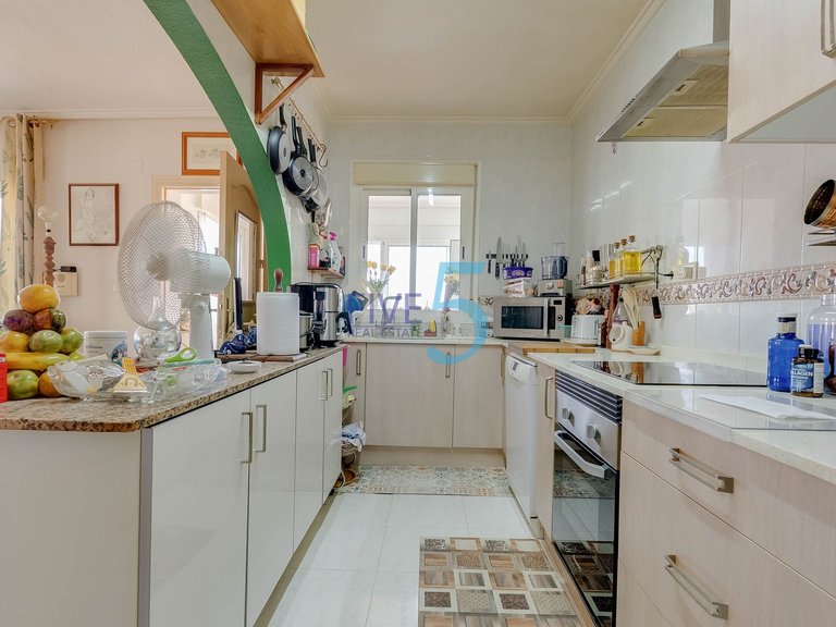 Villa for Sale in Alicante, Valencia 8
