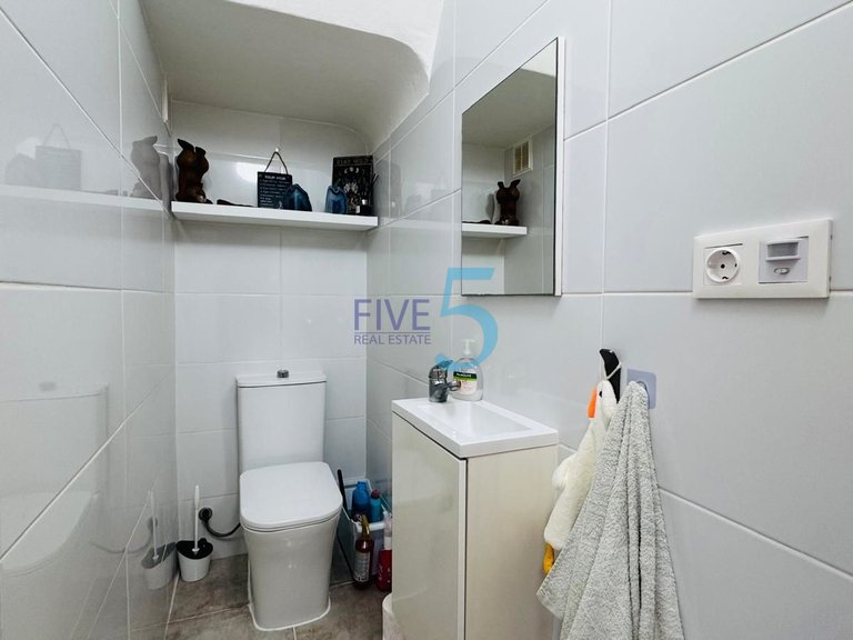 Villa for Sale in Alicante, Valencia 9