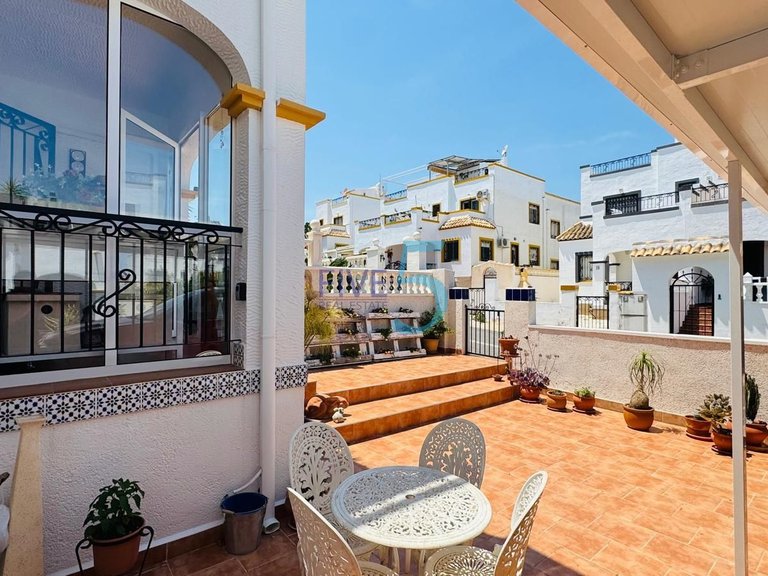 Villa for Sale in Alicante, Valencia 23