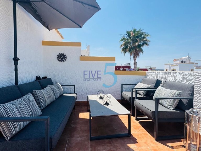 Villa for Sale in Alicante, Valencia 16