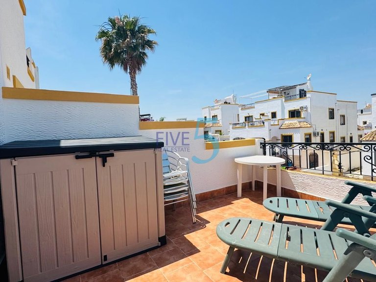 Villa for Sale in Alicante, Valencia 13