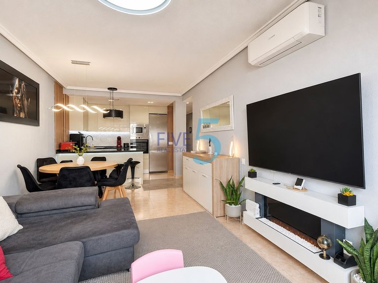 Apartment for Sale in Alicante, Valencia 1