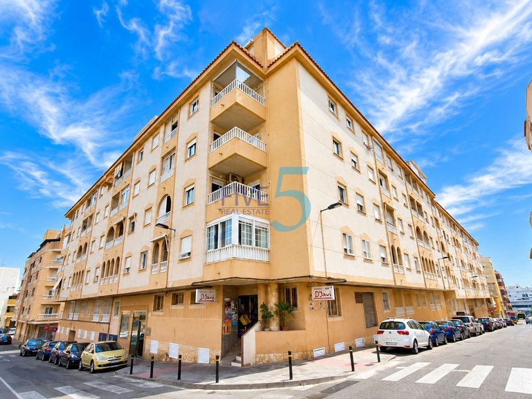 Apartment for Sale in Alicante, Valencia 8