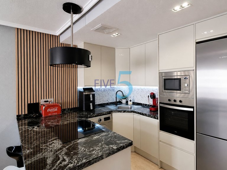 Apartment for Sale in Alicante, Valencia 11