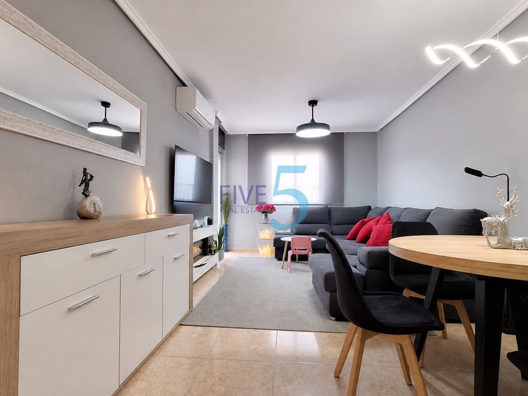 Apartment for Sale in Alicante, Valencia 4