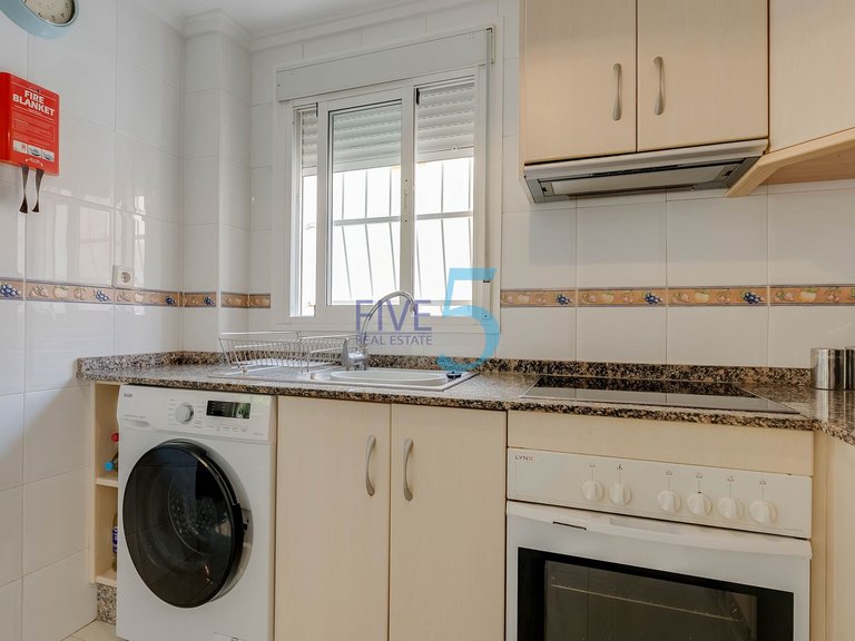 Villa for Sale in Alicante, Valencia 13