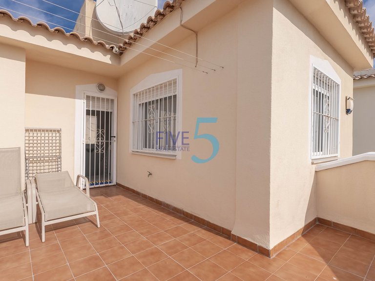 Villa for Sale in Alicante, Valencia 24