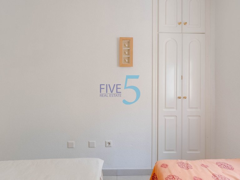Villa for Sale in Alicante, Valencia 17