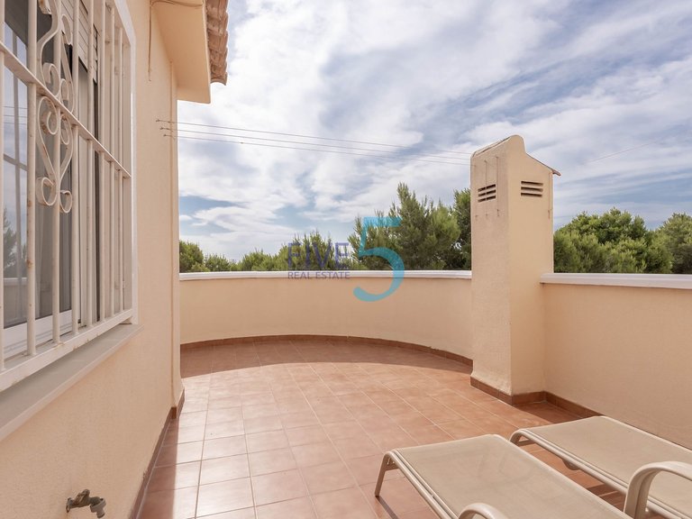 Villa for Sale in Alicante, Valencia 23