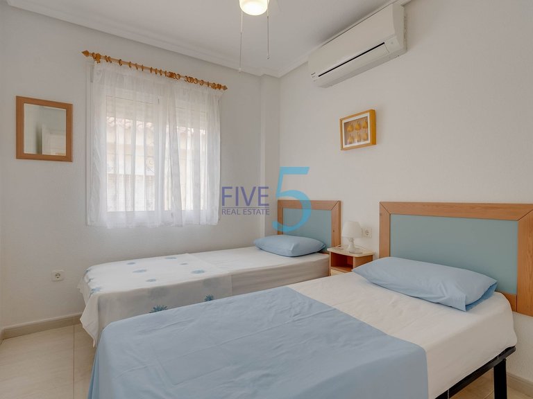 Villa for Sale in Alicante, Valencia 20