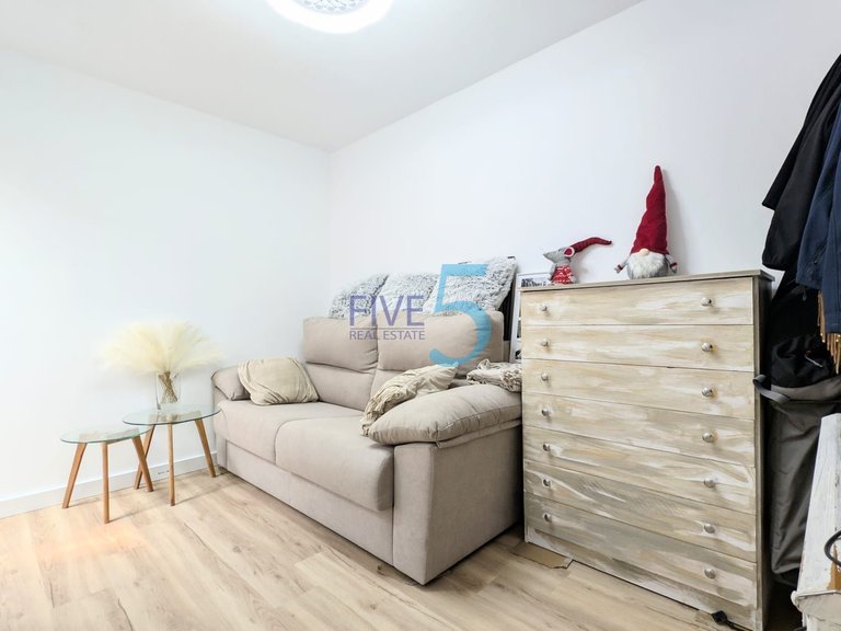 Penthouse for Sale in Alicante, Valencia 17