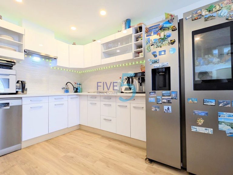 Penthouse for Sale in Alicante, Valencia 13