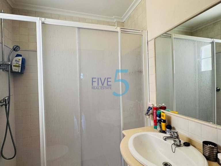 Apartment for Sale in Alicante, Valencia 11