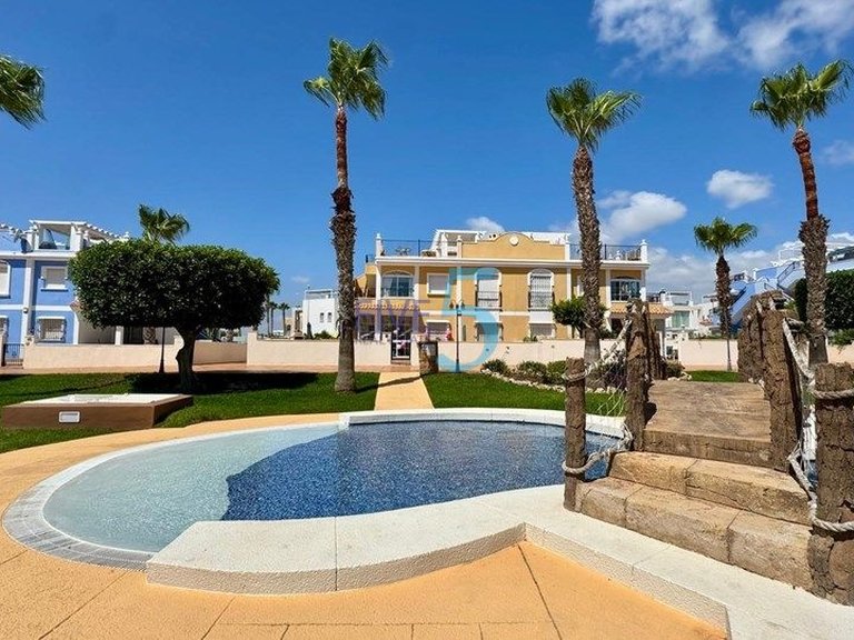 Apartment for Sale in Alicante, Valencia 20