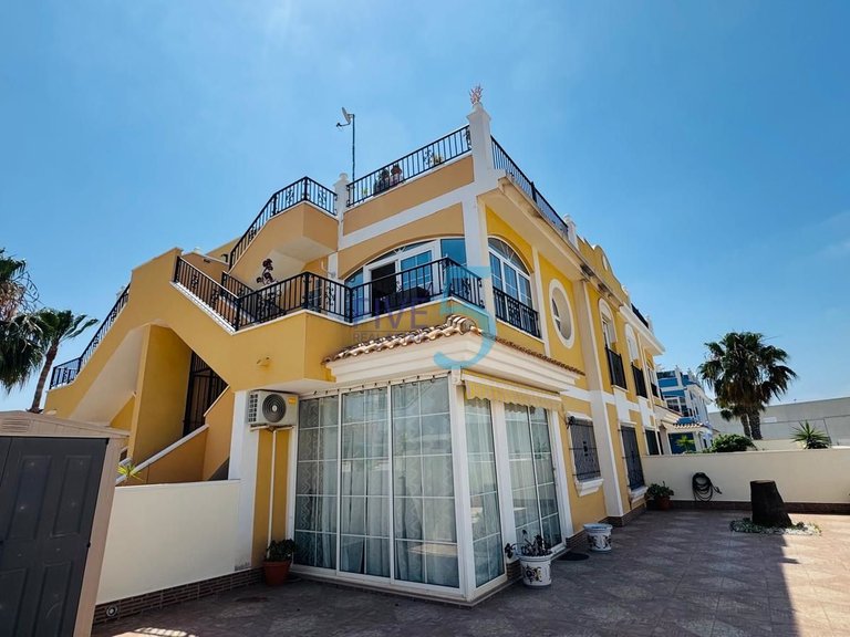 Apartment for Sale in Alicante, Valencia 25