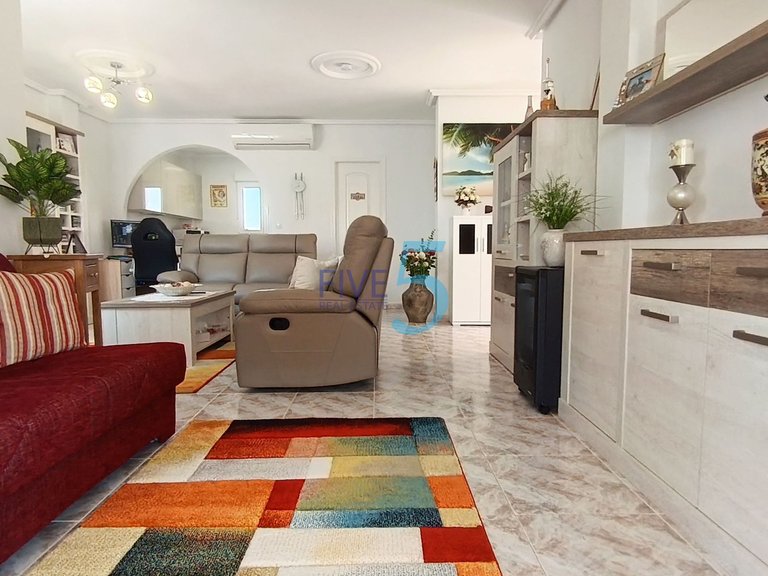 Villa for Sale in Alicante, Valencia 14