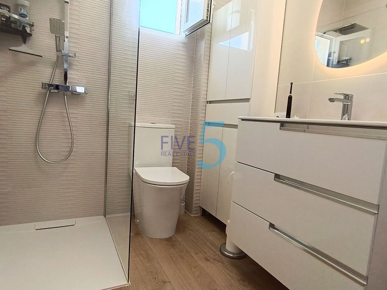 Villa for Sale in Alicante, Valencia 18