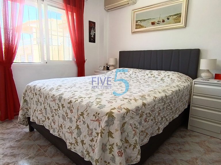 Villa for Sale in Alicante, Valencia 16
