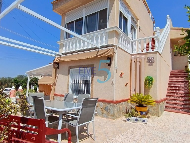 Villa for Sale in Alicante, Valencia 7
