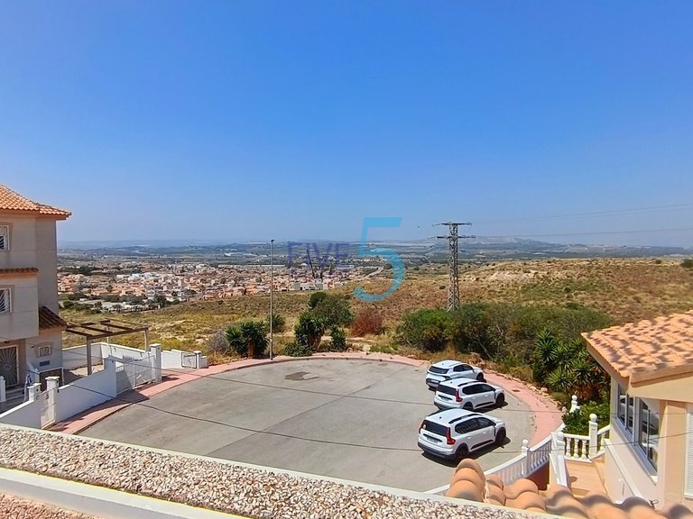 Villa for Sale in Alicante, Valencia 21