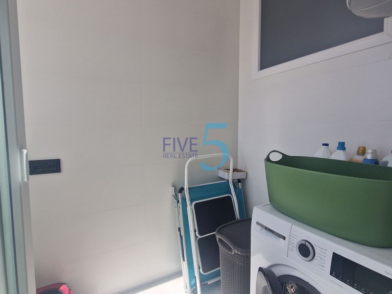 Apartment for Sale in Alicante, Valencia 12
