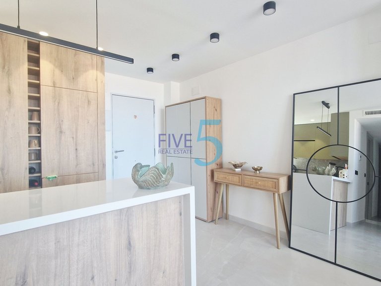 Apartment for Sale in Alicante, Valencia 7